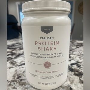 Isalean Protein Shake - Birthday Cake Flavor